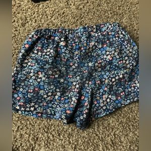 Blue flower print girl shorts 🌺💙🩵